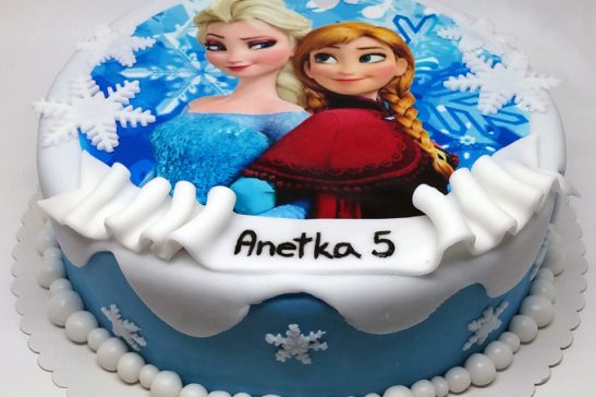 dort-pro-deti-anna-a-elsa-ledove-kralovstvi-jedly-papir